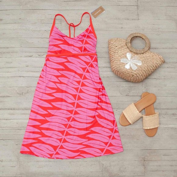 Patagonia Dresses & Skirts - NWT Patagonia Eucalyptus Frond Catalan Coral Dress